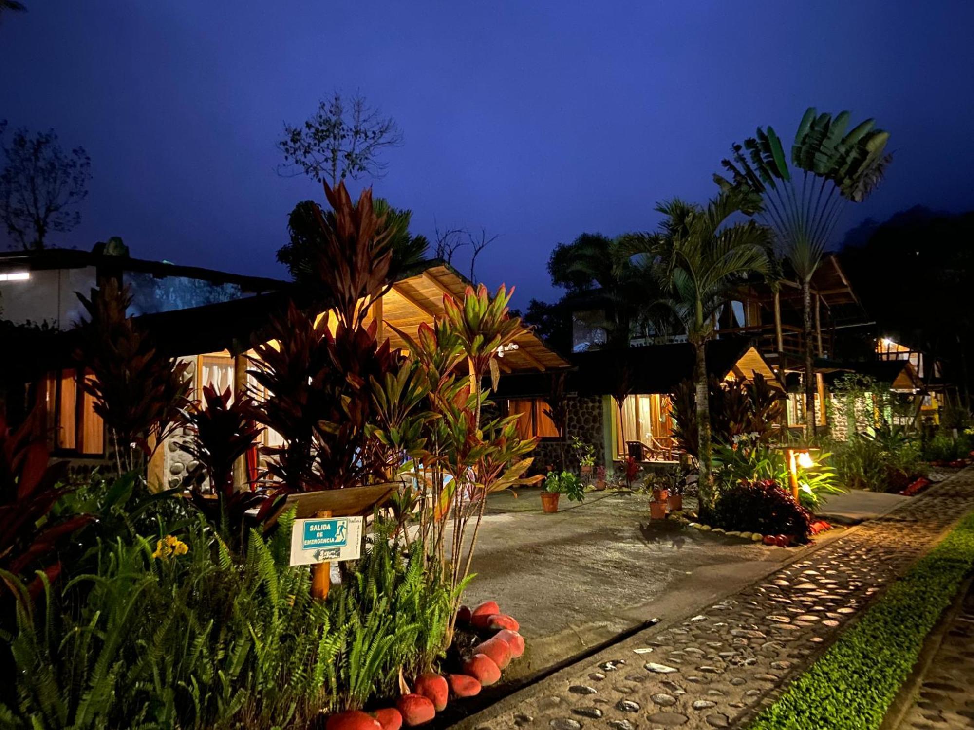 Hosteria Arasari Mindo Buitenkant foto