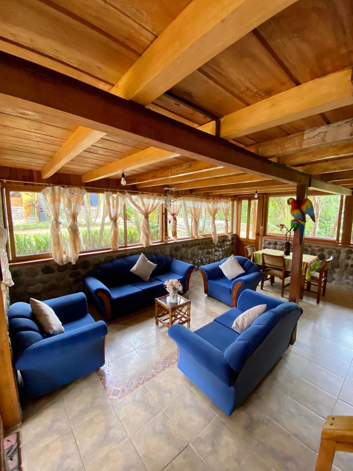 Hosteria Arasari Mindo Buitenkant foto